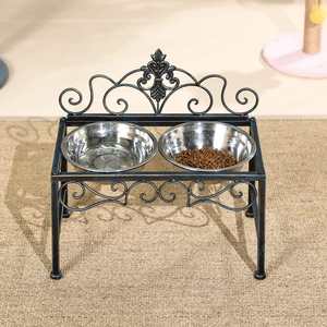 Support pour gamelles de chien de taille moyenne avec gamelles en acier inoxydable, station d'alimentation surélevée pour animaux de compagnie, robuste et facile à nettoyer - Product Image 5