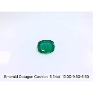 Esmeralda Zambiana Natural de Alta Calidad, Corte Octogonal, 5.24 Ct, Gema Suelta al por Mayor para Joyería - Product Image 1