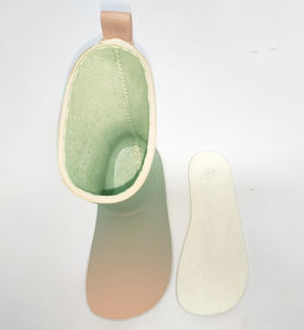 <span class=keywords><strong>Botas</strong></span> de Lluvia de Goma para Niños al por Mayor con Puntera Ancha, Impermeables, Tipo Barefoot, Fabricante de <span class=keywords><strong>Botas</strong></span> de Agua - Product Image 3