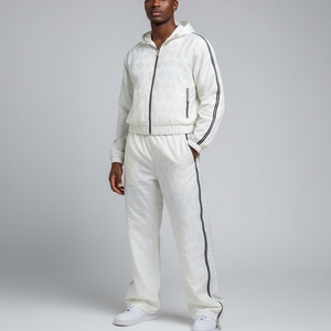Conjunto Deportivo de Dos Piezas Personalizado al por Mayor, Traje Deportivo Ajustado de Invierno, Color Sólido, para Hombre - Product Image 4