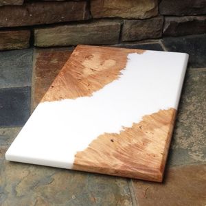 Planche à découper élégante en bois et résine - Ustensile de cuisine multifonction durable et compatible lave-vaisselle pour la cuisine quotidienne - Product Image 3