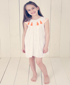Séduisante et Relaxant Parfait D'été Blanc Smock Robe Avec de Belles Orange Glands Fabriqués Avec Doux Tissu De Coton Respirant - Product Image 1