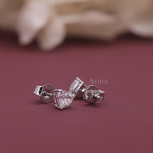 Pendientes de Diamante Cultivado en Laboratorio con Certificación IGI, Corte Solitario en Forma de Corazón, en Oro Blanco/Rosa y Amarillo de 18K |   Pendientes de Diamantes de Lujo - Product Image 3
