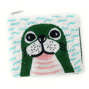 Monedero de lobo marino verde con cuentas, diseño de foca, temática oceánica, mini cartera con cremallera, recuerdo de acuario, venta al por mayor para boutiques. - Product Image 2