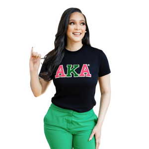 T-shirt en chenille noir, rose et vert pour femme, col rond en coton, imprimé graphique, vêtement décontracté brodé, haut tendance - Product Image 1