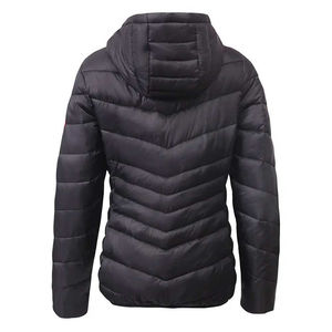 Chaqueta de Plumón de Invierno de Diseño Personalizado de Última Moda para Mujer, Transpirable, OEM con Logotipo Personalizado, Chaqueta Acolchada para Exteriores - Product Image 2