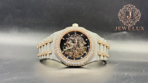 Reloj de Diamantes Moissanite de Acero Inoxidable de Primera Calidad, Estilo Hip Hop, con Movimiento de Cuarzo Resistente al Agua para Hombre, Disponible para la Venta - Product Image 1