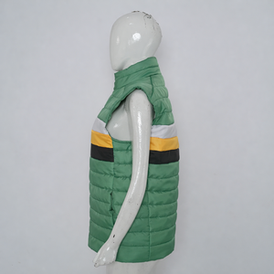 Chaleco acolchado sin mangas para hombre de alta calidad, diseñado para brindar calidez, comodidad y estilo. Hecho con aislamiento ligero. Chaleco OEM. - Product Image 4