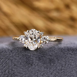 Bague en diamant véritable de laboratoire ovale bague de fiançailles en or jaune Unique laboratoire ovale créer proposition anniversaire bague Art déco pour femme - Product Image 5