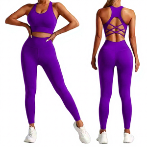 Ensemble de yoga deux pièces noir uni pour femme, leggings taille haute, longueur intégrale, extensible dans quatre directions - Product Image 2