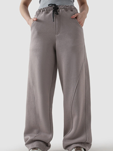 Pantalon de jogging personnalisé de haute qualité pour hommes et femmes, décontracté, imperméable, respirant, coupe ample, jambe large, style évasé pour la randonnée - Product Image 4