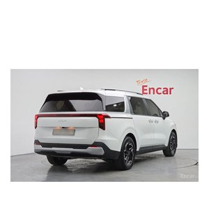 Kia Carnival Prestige 2024 de 9 Plazas, 27.139 km, Diésel, Caja de Cambios Automática, Emisión Euro V, Cámara Trasera, Asientos de Cuero - Product Image 2