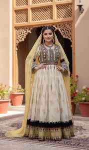 Vestido largo estilo maxi color piel para mujer con contraste rojo, ropa tradicional afgana para mujer a bajo precio. - Product Image 3