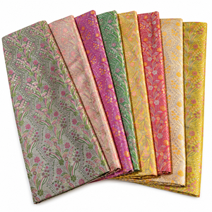 Tela de Seda Brocada Tradicional Hecha a Mano con Diseño de Coníferas, Jacquard Floral, Peso Medio, para Prendas Étnicas, Blusas y Cortinas - Product Image 1