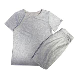 ชุดเสื้อและกางเกงขาสั้นผู้หญิง หลายสี 2 ชิ้น ผ้าฝ้ายเนื้อนุ่ม ระบายอากาศได้ดี เหมาะสำหรับใส่ในชีวิตประจำวันช่วงฤดูร้อน ชุดขาสั้นผู้หญิง - Product Image 5