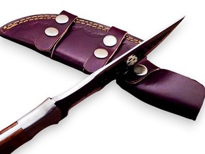 Couteau de chasse et de camping Nordic Forge 1095 en acier, modèle Tracker, avec étui, fabrication artisanale, lame pleine longueur, manche en bois Pakka - Product Image 6