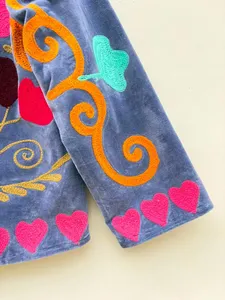 Chaqueta de Terciopelo Azul Rey Hecha a Mano para Mujer, Elegante, con Cuello Mao Abierto por Delante, Lujosa, de Manga Larga, Abrigo de Invierno - Product Image 4