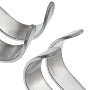 ชุดเครื่องมือผ่าตัด Parker Retractor ขนาด 5 นิ้ว แบบสองด้าน จำนวน 2 ชิ้น พร้อมใบมีดสแตนเลสขนาด 5/8 นิ้ว สำหรับดึงเนื้อเยื่อ - Product Image 6