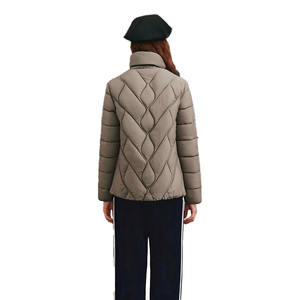 Veste d'hiver pour femme, col montant, rembourrée de duvet épais, couleur unie, vêtement d'extérieur chaud en polyester pour temps froid - Product Image 3