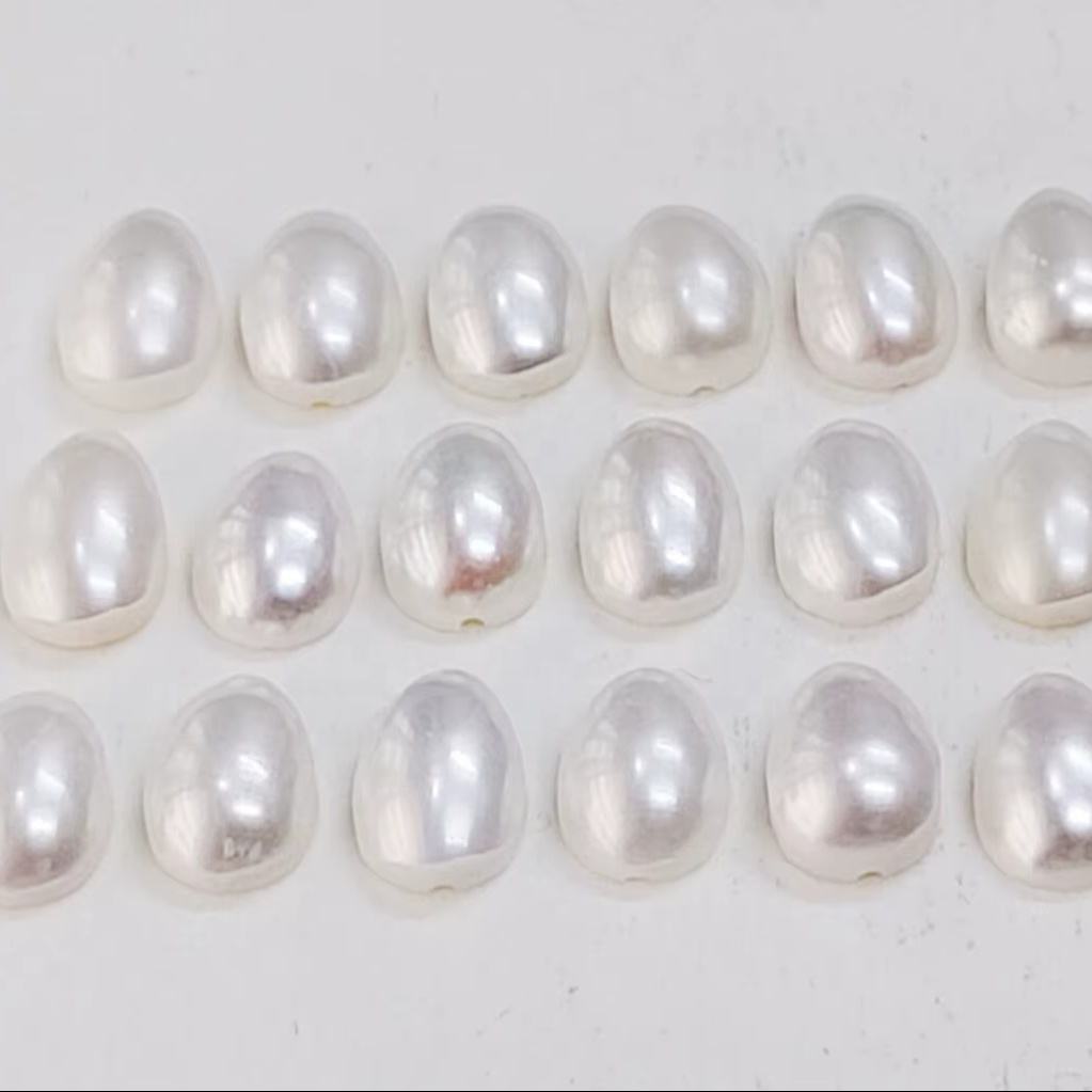 เช่นเดียวกับภาพ