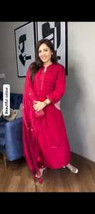 Tenues décontractées de soirée pour femmes, vêtements de créateur en pur coton, haut élégant brodé à la main, pantalon et dupatta entièrement faits à la main, séchage rapide - Product Image 2