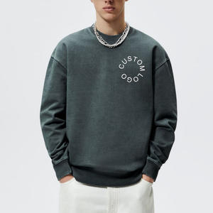 Sweat-shirt personnalisé pour homme, col rond, imprimé DTG, effet vintage délavé et usé, fabriqué par le producteur - Product Image 1