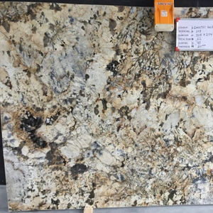 Dalle de granit exotique premium doré pour la décoration murale de cuisines et salles de bain de villas et hôpitaux, export en vrac Inde - Product Image 3