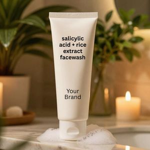 Nettoyant Visage Moussant Végétalien à l'Acide Salicylique et à l'Extrait de Riz, Éclaircissant, Nettoyant Huileux, Soin Personnalisé à Marque Privée pour Peaux Sensibles - Product Image 1