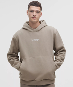 Usine de sweats à capuche personnalisés pour les marques de streetwear, offrant une qualité supérieure, un MOQ faible, des designs sur mesure et une production mondiale - Product Image 1