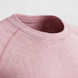 ชุดโยคะผู้หญิงแบบสั่งทำพิเศษ น้ำหนักเบา ไร้รอยต่อ เหมาะสำหรับออกกำลังกายกลางแจ้ง ความยาวระดับเข่า ไซส์พลัส ชุดออกกำลังกาย - Product Image 4