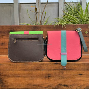 Sac à bandoulière pour femme en cuir recyclé écologique ethnique à la mode Sac à main à bandoulière en cuir coloré durable de haute qualité - Product Image 5