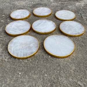 Ensemble de sous-verres en agate blanche, cristal de quartz, bord doré, sous-verres en pierre naturelle, sous-verres de luxe aspect marbre, décoration de table, cadeau de déménagement - Product Image 4