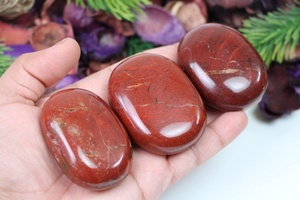 Handmade Red jasper Palm <b>Stone</b> Natural Smooth Healing Crystal 4cm 3cm Oval Pocket Polished with Love & Mascot Theme Cheap - Product Image 3