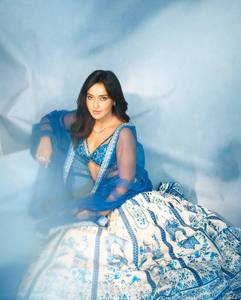 Conjunto de Lehenga Choli de Algodón y Seda con Estampado Azul para Bodas, Diwali y Fiestas, Elegante, Largo hasta el Suelo, Corte Regular, para Mujeres Indias y Pakistaníes - Product Image 2