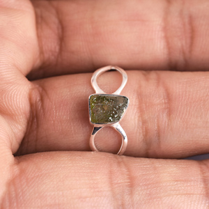 Authentic <b>Moldavite</b> Gemstone <b>Ring</b> Genuine Rare Gemstone Natural <b>Moldavite</b> Handmade Design <b>Ring</b> 925 Sterling Silver Certify - Product Image 5