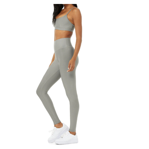 Conjunto de Yoga de 2 Piezas para Mujer, Hecho en Pakistán, de Alta Calidad, Diseño Sólido, Tela Transpirable, Absorbe el Sudor, con Cintura Elástica - Product Image 6