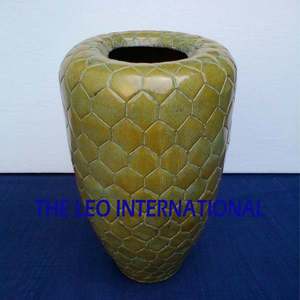 White Color Flower <b>Vase</b> <b>Unique</b> Handmade Nordic Style Modern Luxury Aluminum Metal <b>Vase</b> Coastal Iron Flower <b>Vase</b> - Product Image 5
