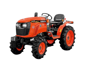 Le Kubota A211N-OP NeoStar est un tracteur compact de 21 CV, 4 roues motrices, capacité de levage hydraulique de 750 kg, haute performance, bonne qualité, état neuf. - Product Image 4
