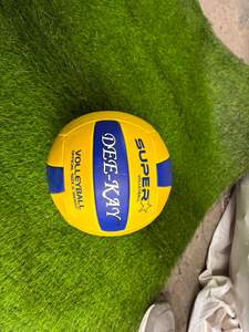 Ballon de volley-ball durable pour l'entraînement, la pratique et les jeux décontractés, parfait pour les jeux en intérieur et en extérieur, léger et amusant pour les sports. - Product Image 4