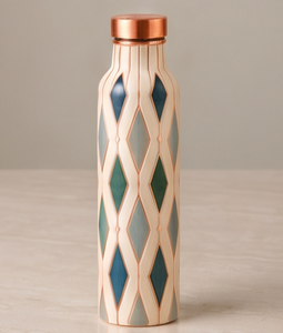 Bouteille en cuivre pur émaillée avec logo personnalisé, base crème, motif losanges, pour boissons ayurvédiques, OEM ODM - Product Image 3