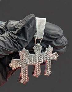 Pendentif personnalisé en forme de croix, plaqué argent 925, avec cristaux et strass, bijou religieux pour homme, cadeau. - Product Image 3