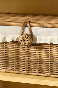 Panier de rangement rectangulaire en rotin avec doublure en coton et poignée pour salle de bain, organisateur multi-usages pour un rangement soigné - Product Image 2