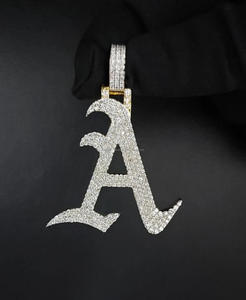 Pendentif Lettre Initiale Moissanite VVS Effet Givré Plaqué Rhodium Breloques Personnalisables Hommes Femmes Bijoux en Argent Sterling 925 - Product Image 1