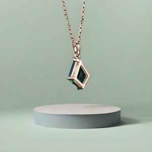 Collier en péridot vert en forme de cerf-volant pour femme, pendentif en or jaune 14k 18k, cadeau d'anniversaire, de mariage ou pour la fête des mères - Product Image 2