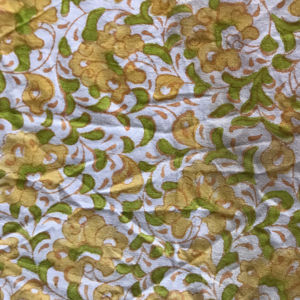 Tela de Algodón Estampada a Mano con Diseño Floral de Mostaza y Oliva sobre Base Blanca, Textil Artesanal Indio - Product Image 1