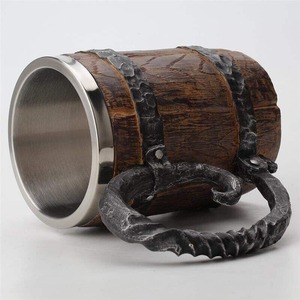 Chope à bière vintage en bois avec bandes métalliques et poignée torsadée, intérieur en acier inoxydable à double paroi isolé, pour adultes, idéale pour les fêtes - Product Image 2
