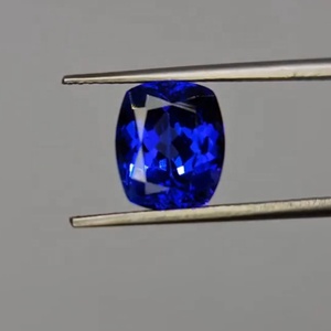 สีธรรมชาติและคุณภาพสูงรูปทรงเบาะยาว4.85 Cts Tanzanite พลอยหลวมโดย Sadiya International - Product Image 3