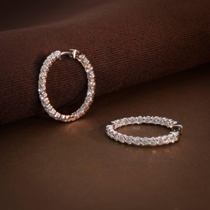 Pendientes de Aro con Diamantes Cultivados en Laboratorio, Corte Redondo, 3.89CTW, Diseño Interior y Exterior, Color E-F, Claridad VVS2, Pendientes de Diamantes para Mujer - Product Image 4