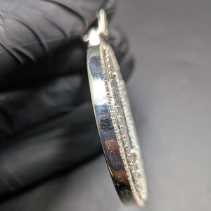Pendentif rond personnalisé en moissanite VVS, en argent sterling 925, serti de pierres, pendentif lettre baguette pour homme - Product Image 6