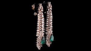 Pendientes Largos de Lujo con Diamantes Cultivados en Laboratorio, Corte Marquesa, Chapados en Oro de 14K y Rodio, Certificados por IGI, con Piedras Brillantes Laterales - Product Image 2